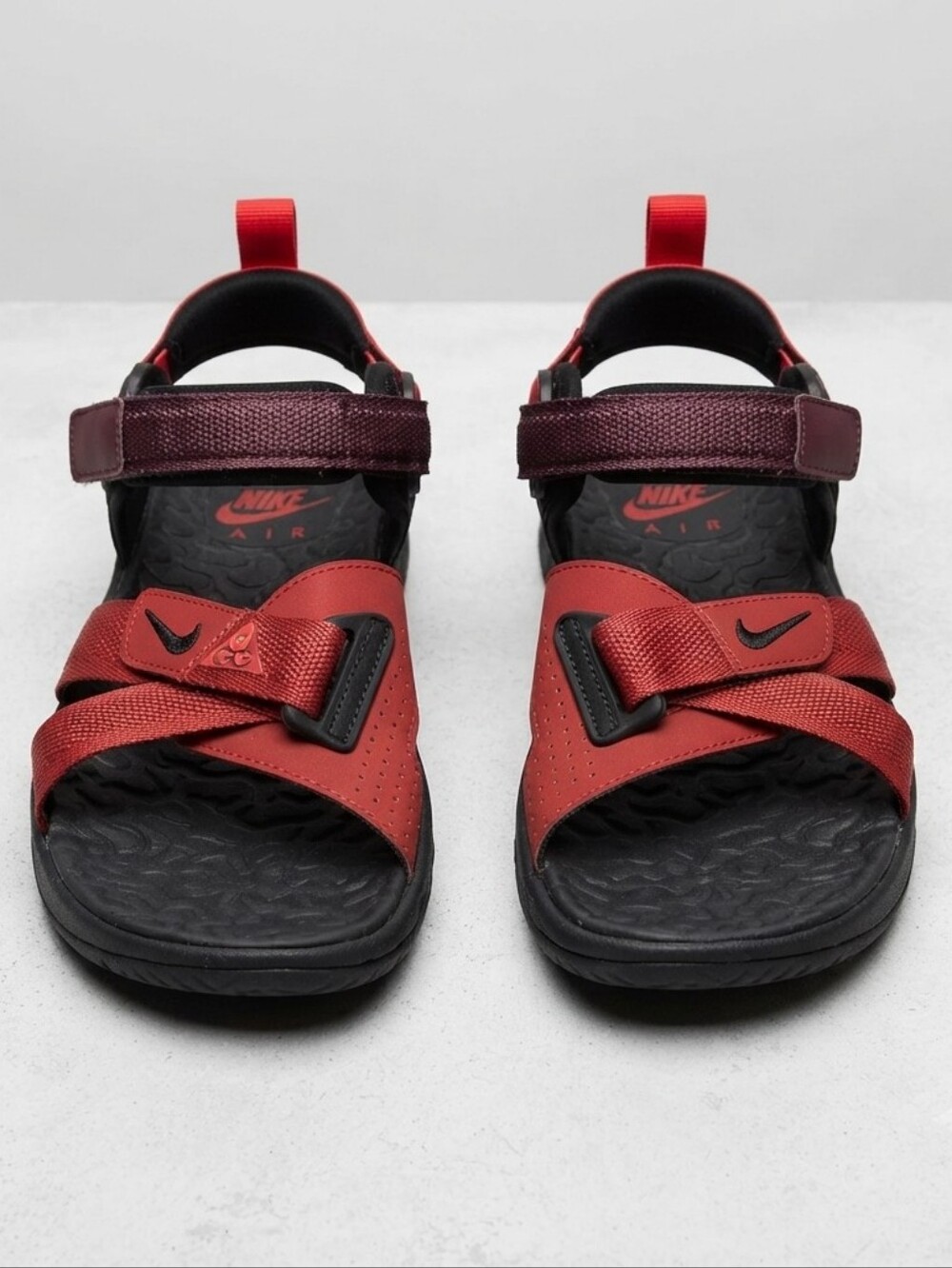 Nike ACG Air Deschutz+ Men’s 10 Redstone Black Outdoor Hiking Sport Sandals